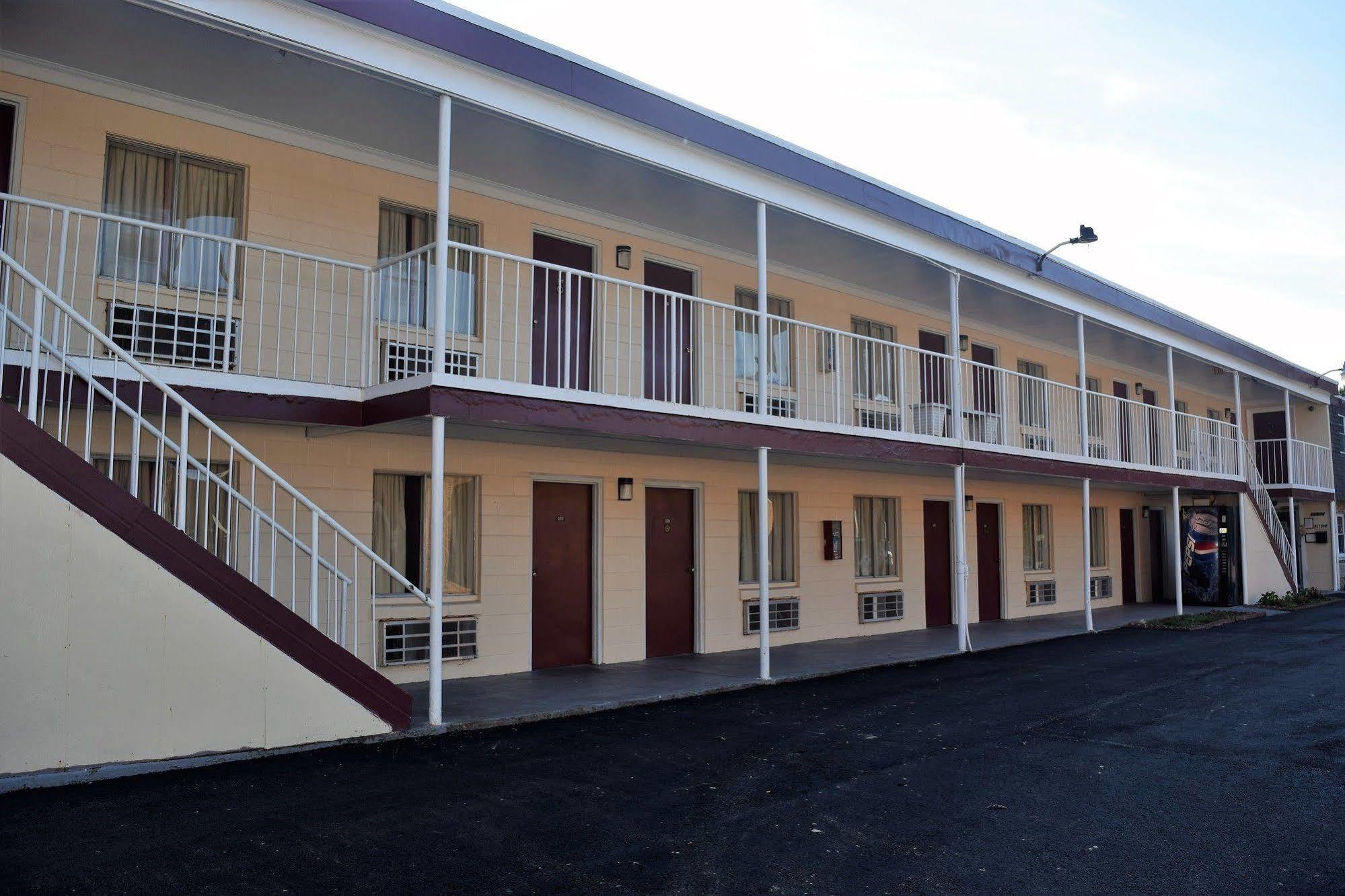 Fort Eustis Inn Newport News Extérieur photo
